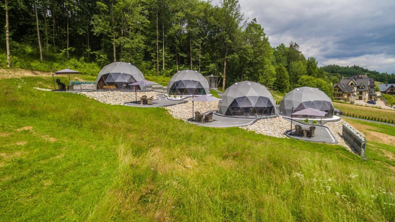 Отель Glamp Royal Бялы-Дунаец Экстерьер фото