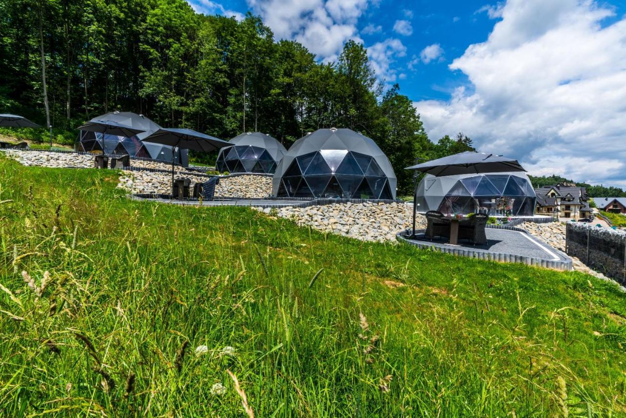 Отель Glamp Royal Бялы-Дунаец Экстерьер фото