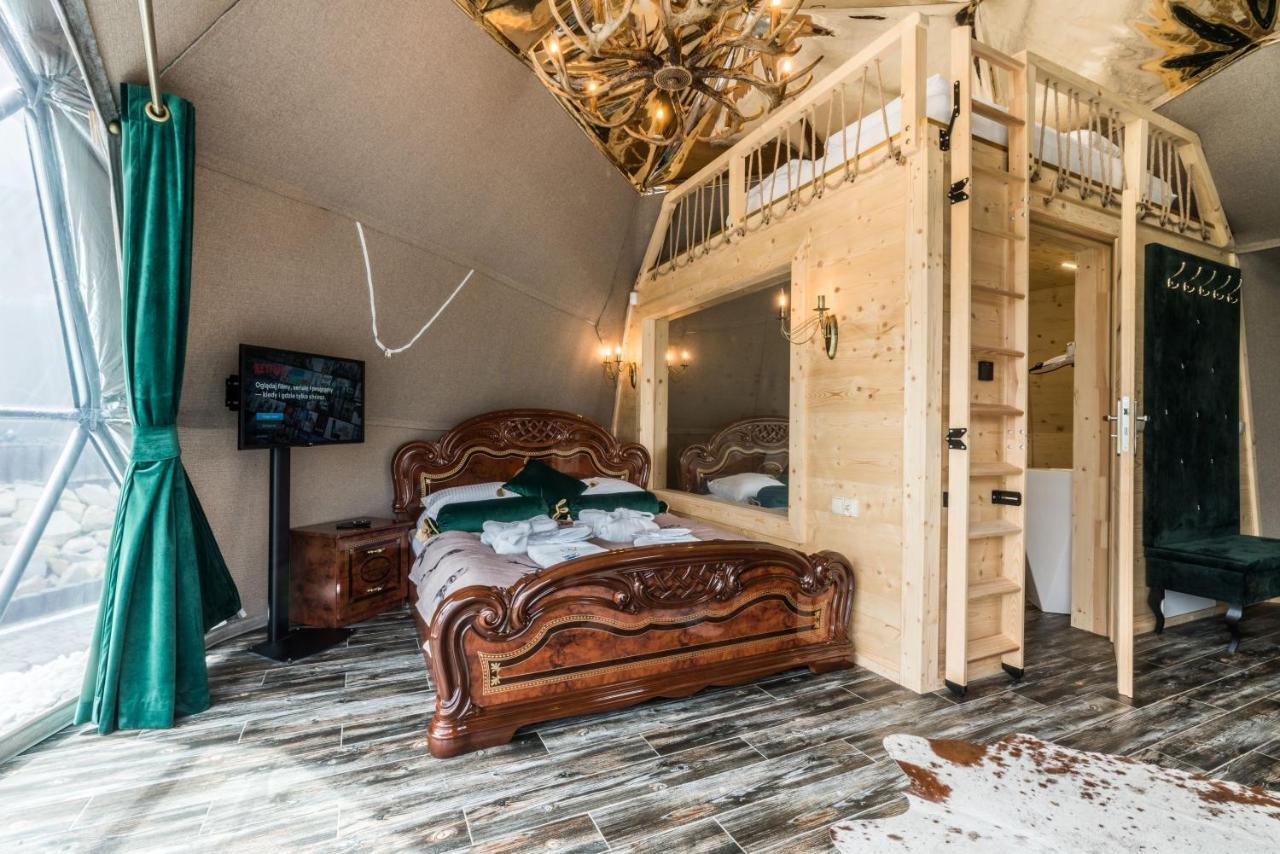 Отель Glamp Royal Бялы-Дунаец Экстерьер фото